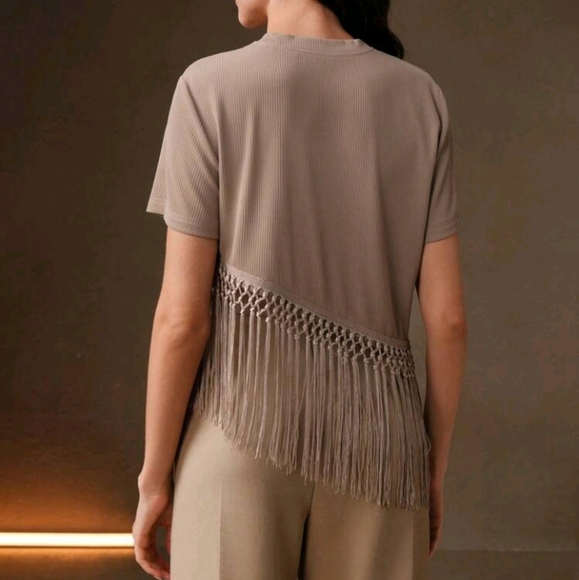 Classic Round Neck Short Sleeve Casual Elegant Fringe Trim High-Quality T-Shirt - Picture 2 of 6
